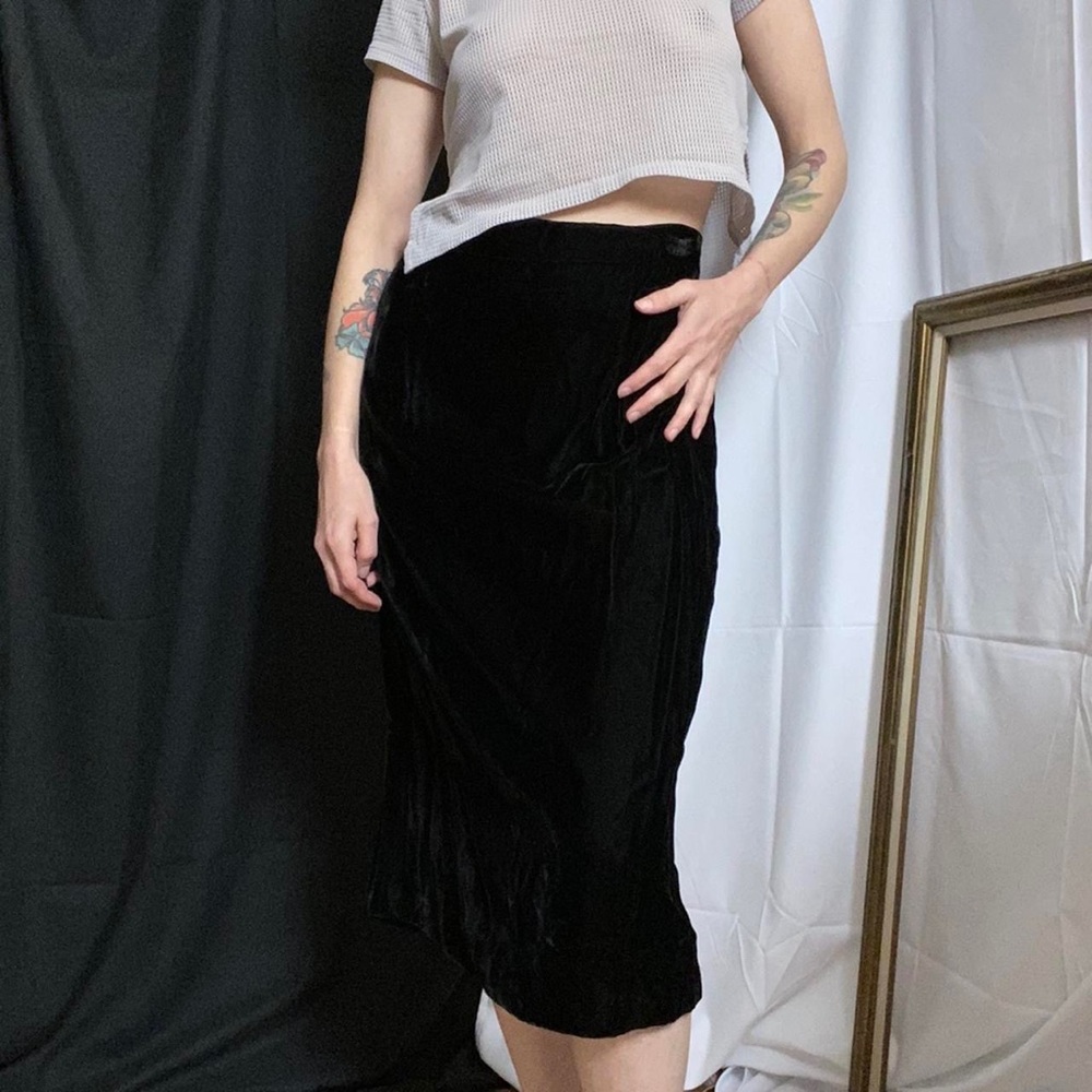 Vintage 90s black velvet skirt